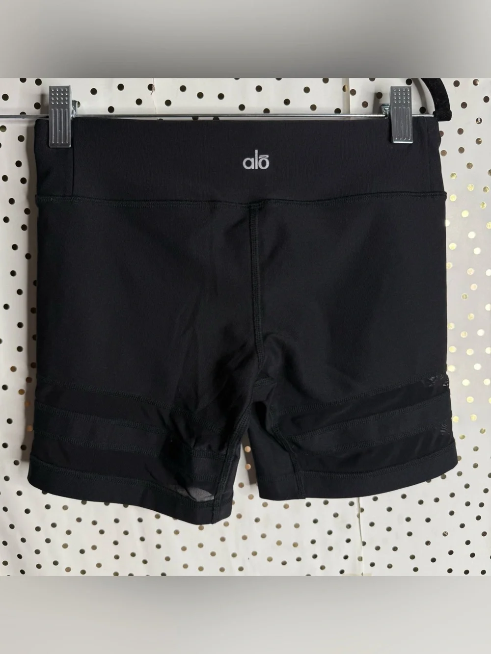 Alo Yoga Black Women's Black Shorts